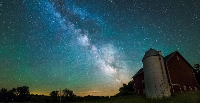 Milky Way astrophotography with Red Barn on Spear Street.