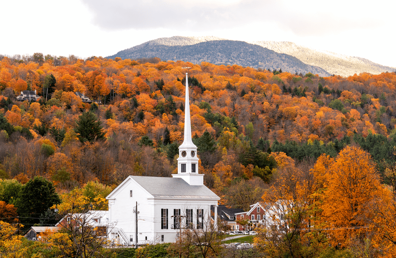 A beautiful autumn scene of the Stowe church.